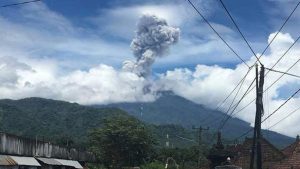 Mount Agung erupts again, ashes as high as 2,500 Meters